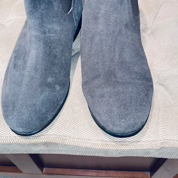 Urban Outfitters Ankle Suede Chukka Boots. - Picture 9 of 12